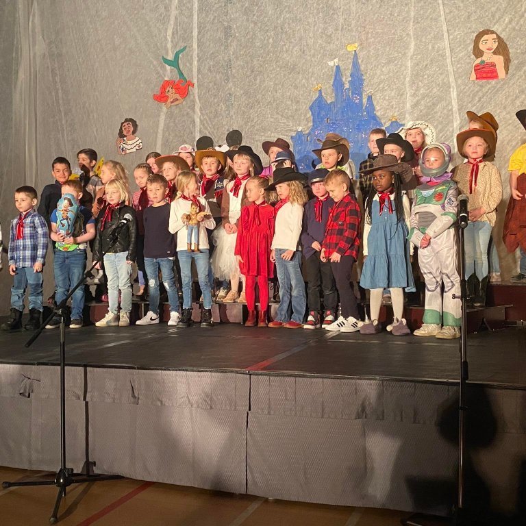 334014257_1459809471454607_95109082955055107_n