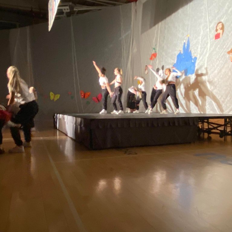 334090348_1933829063650249_5423124257394295116_n