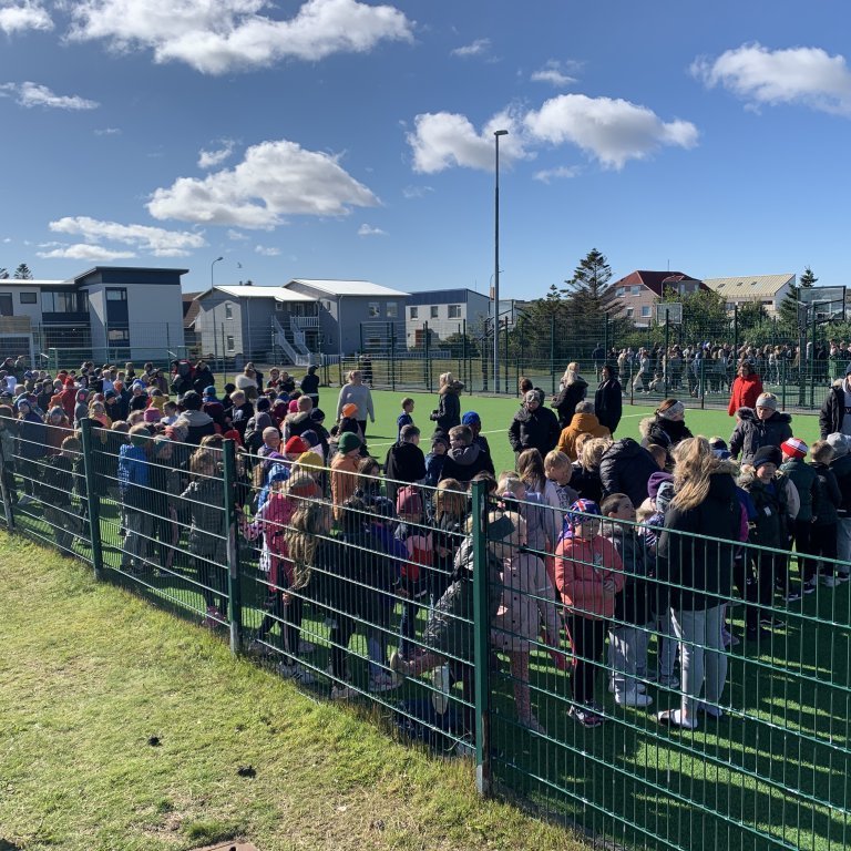 2bce7058-2404-4019-95f5-7fef5fa02a41