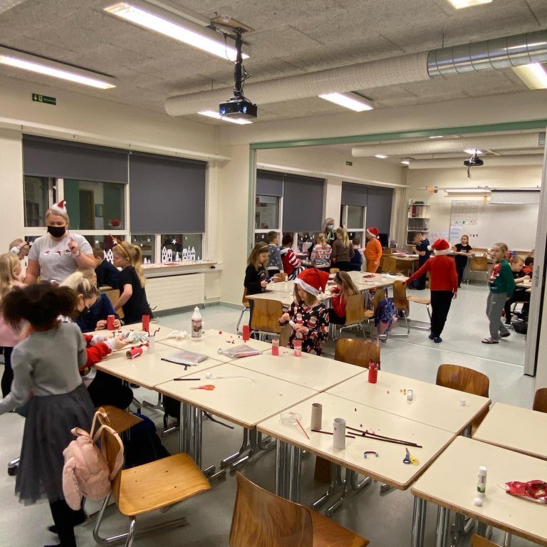 262512418_1365746047210790_4162377234244147305_n