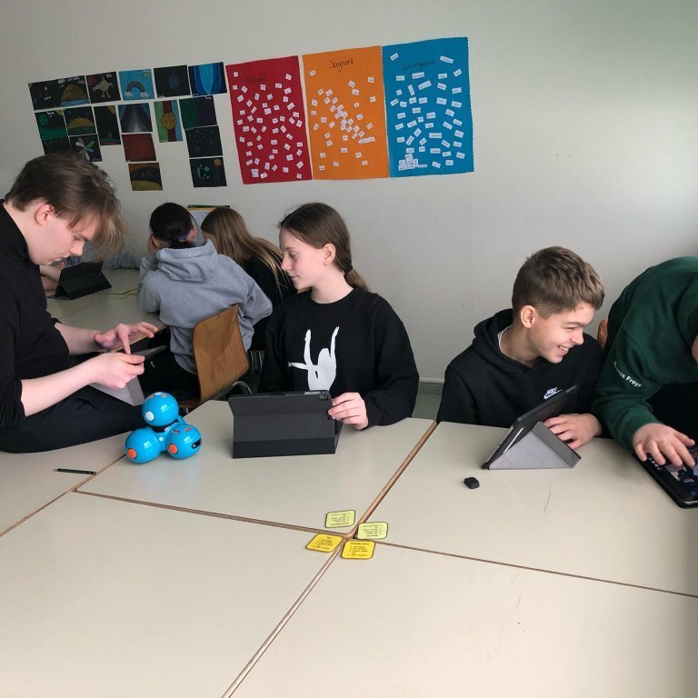 86348575_206749084050800_4365996992694845440_n