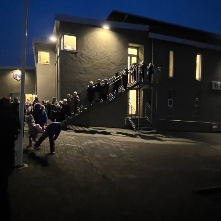 0c454c9c-f77b-4314-9ea7-e15f12513d50