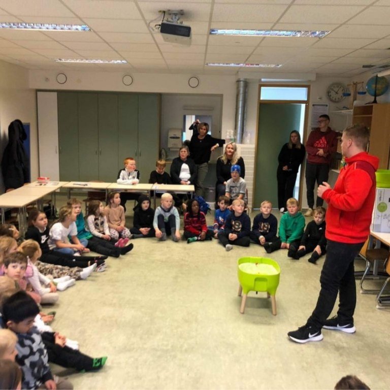 6dc15a87-05ae-4016-bd16-910da86e8b9a