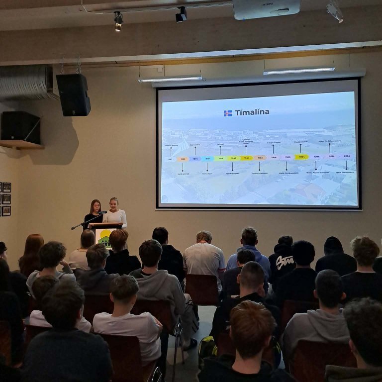 37db0576-3f09-4deb-8a9b-85d73bf22dbe