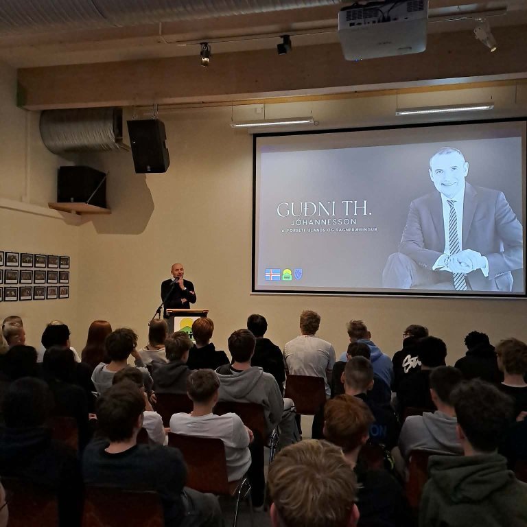 4f9e58c2-9f60-4531-b331-1355c45ba514