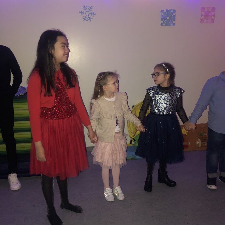 db79f09d-3cba-407b-bfe9-cdda95ab3518