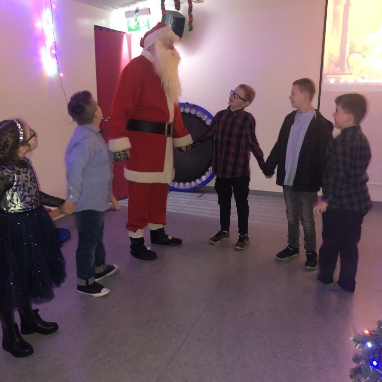 dcbce25d-f7dd-4166-a820-763a8d7783a8