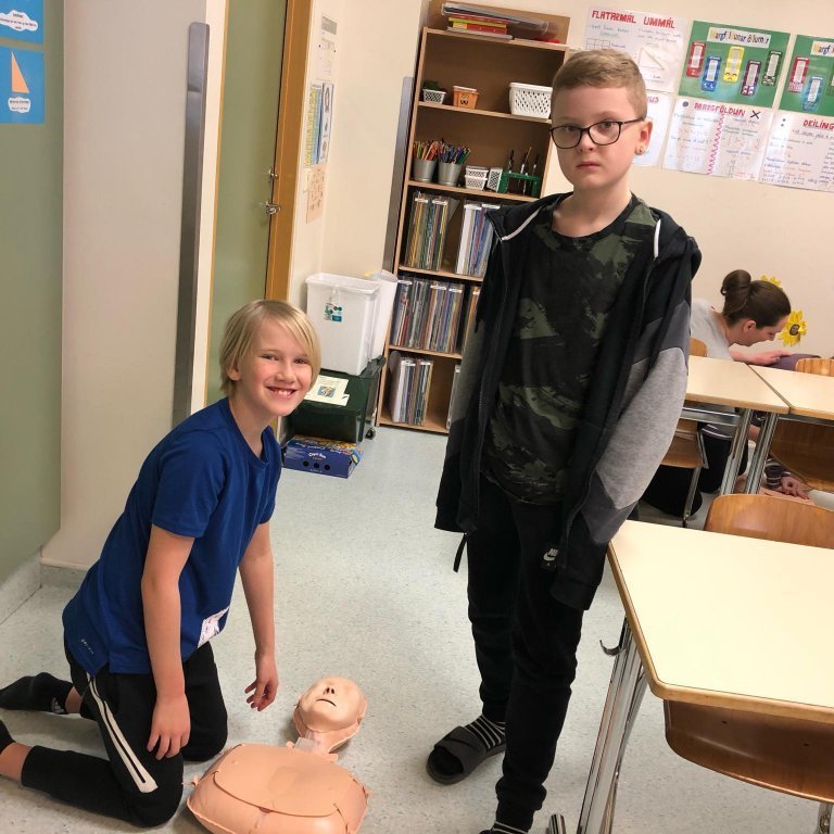 83785183_488661075015934_1220037455302885376_n