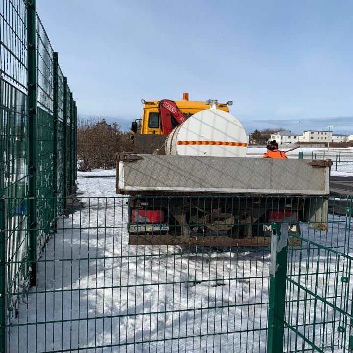 89932947_938611623261011_5424813221225693184_n