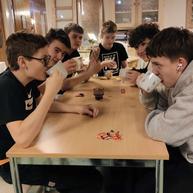 386465602_1090540878773923_6160385432078100905_n