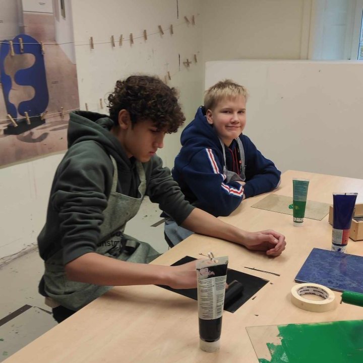 387331827_211602468644926_5328064996979628788_n