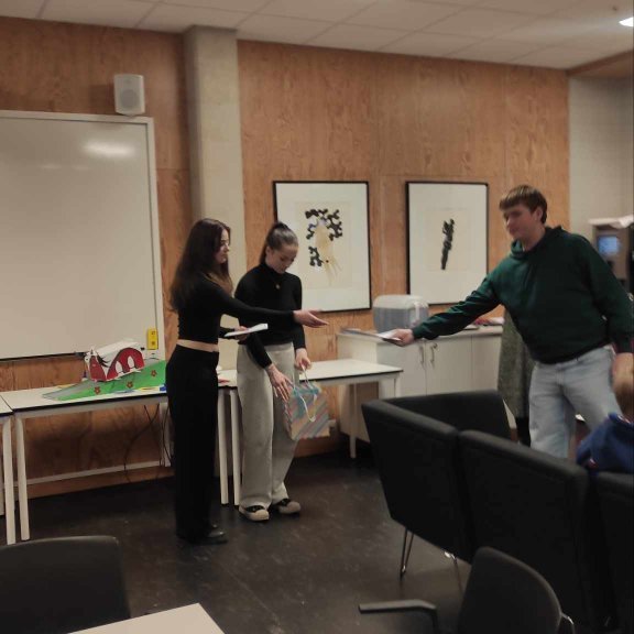 394027966_2061527460850617_1735517972066507916_n