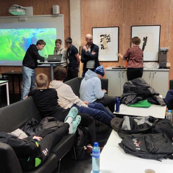 403618148_748436990455295_3666428868790952944_n