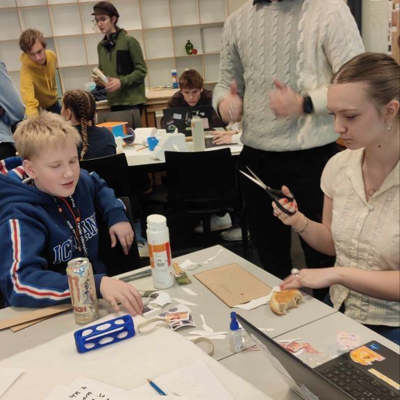 403618878_897334885073272_52116383549327556_n