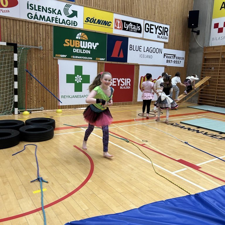 421548779_374111882052834_2075038355885652896_n