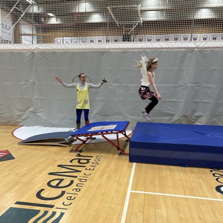 422952081_1125899655073646_6450277964392301052_n