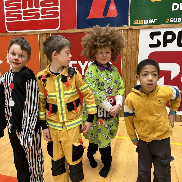 422967781_3797684837127359_6397126945056004617_n