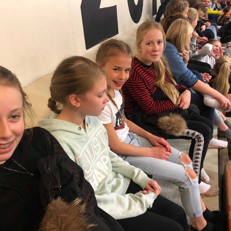 47376653_2241948342729587_1633305689629655040_n