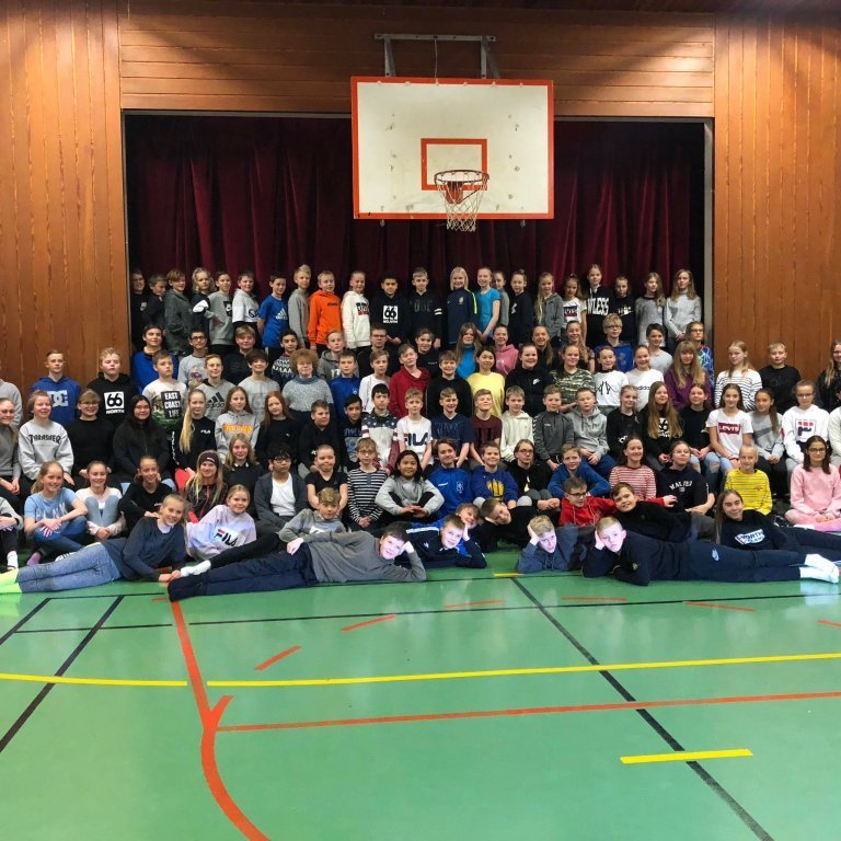 47426551_335189263732353_8057276548996136960_n