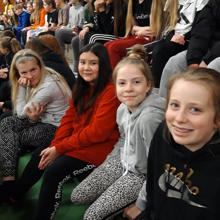 47467992_688175351583852_197156024136761344_n