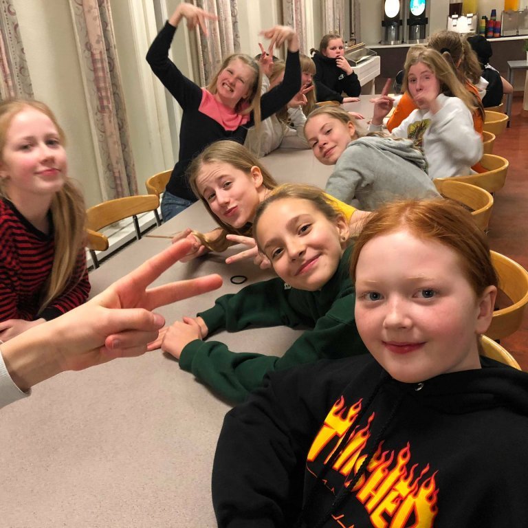 47504001_2033296786713850_3361439395252011008_n