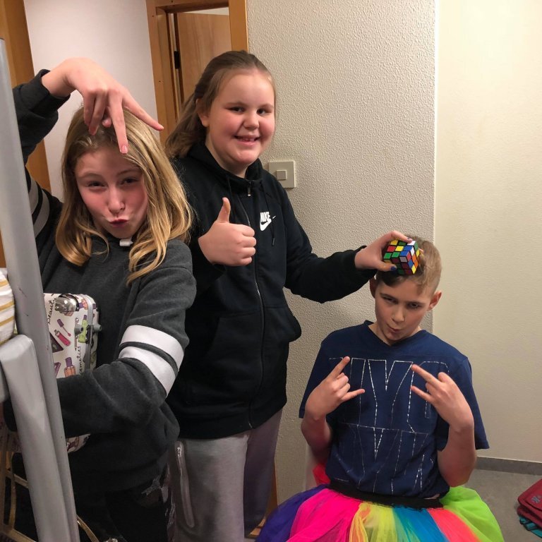 47572674_194186474859475_4392166537667018752_n