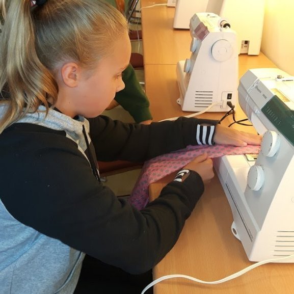 68784789_127714778513997_3986640450042724352_o