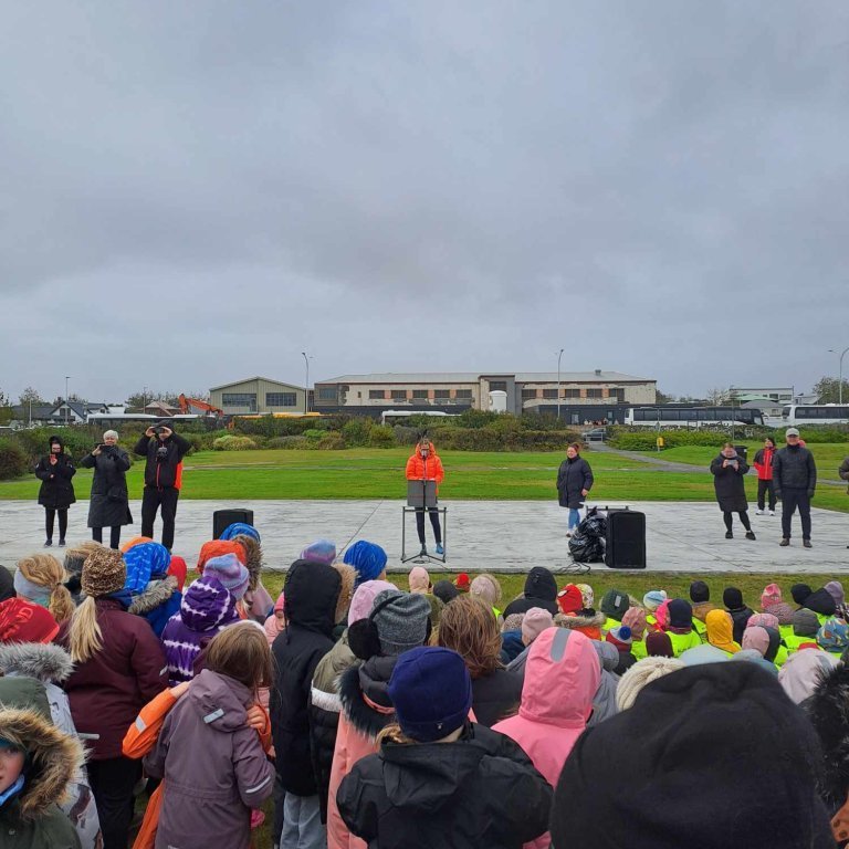 458088344_1353120296092308_3751188373727256513_n