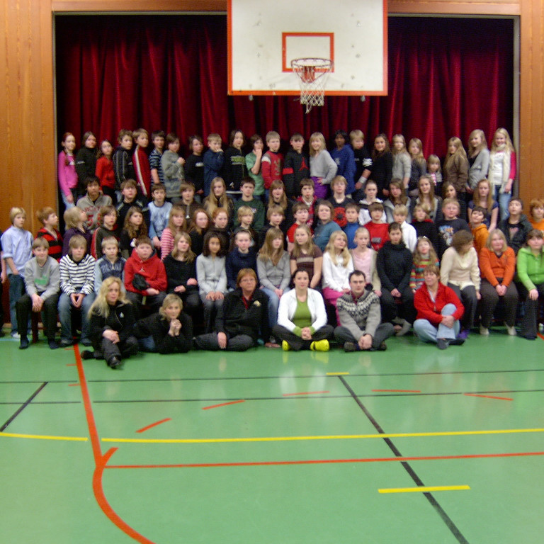 7bekkur-skolabudir-ad-reykjum-vor-2007-096