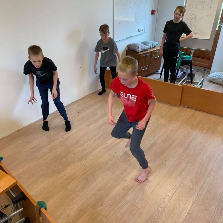 243104028_919080935377972_4690321731360101305_n