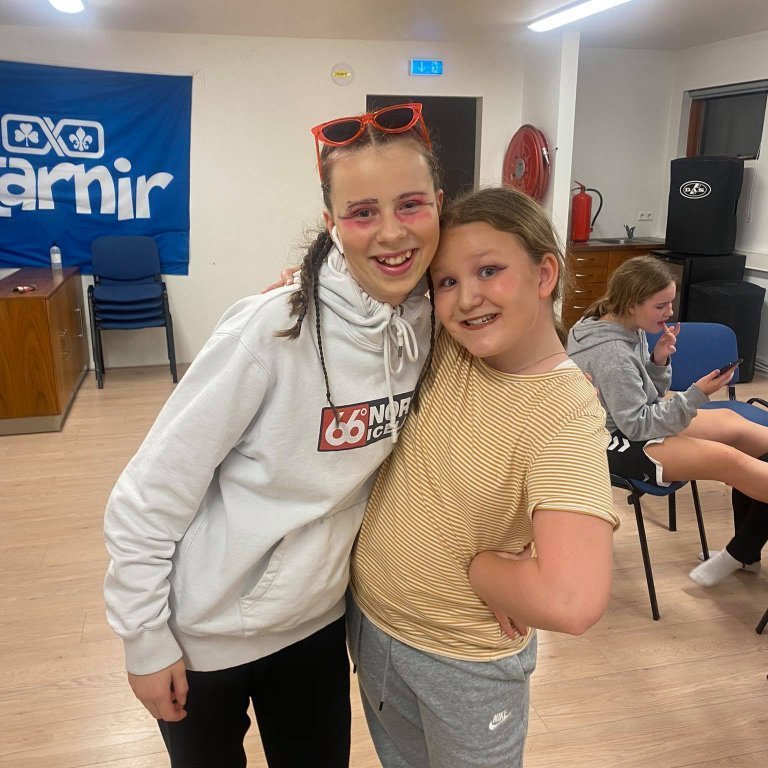 243269130_1005333160305167_2605178265863899531_n