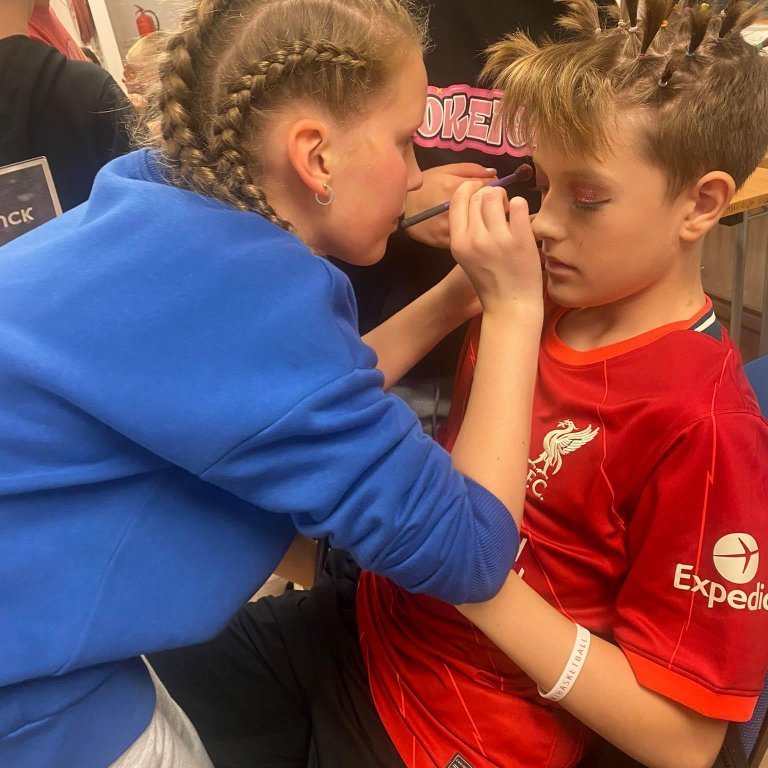 243434809_587915245985984_1188653429630029294_n