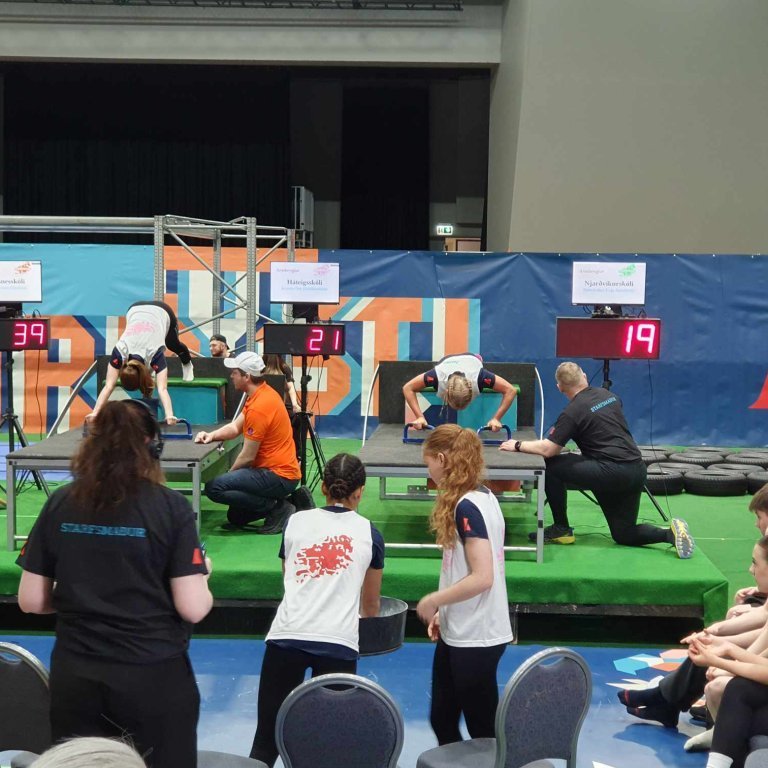 438237527_400076786312873_7062901843325979212_n