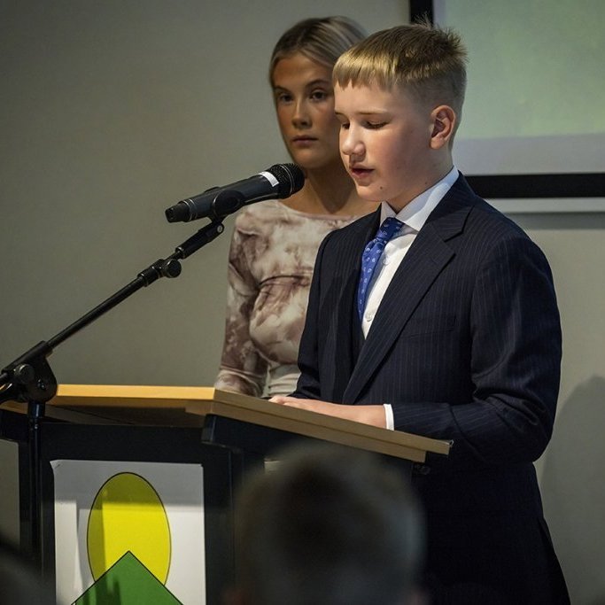 8m2a1077-denoiseai-severe-noise-copy