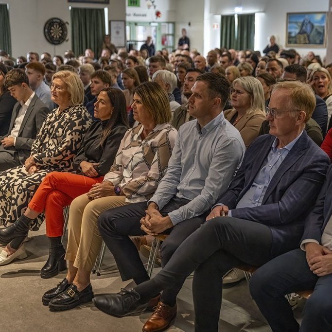 hl7a9600-denoiseai-severe-noise-copy