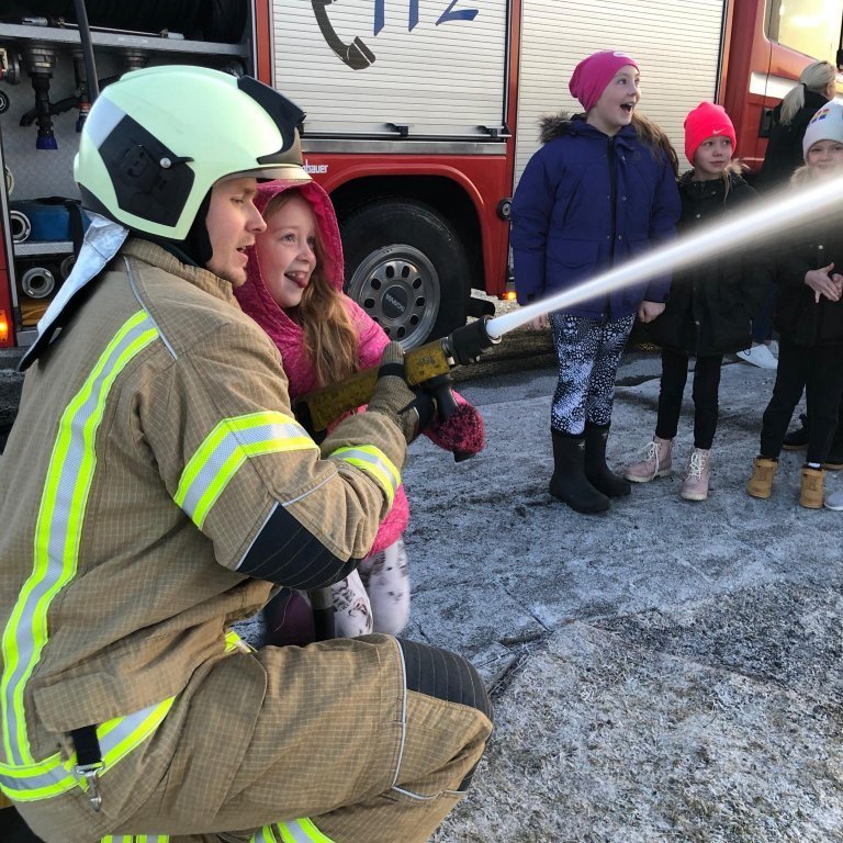 76784543_583619259062728_4926525748497350656_n