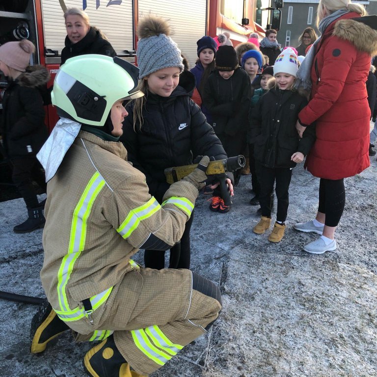 76903809_2270076243283639_2269308574284906496_n