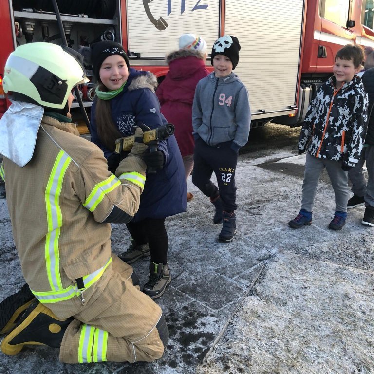 77073861_590715928351593_3233674056750333952_n