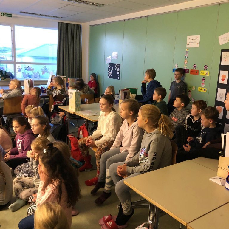 78108310_435056764113042_7950479893668560896_n