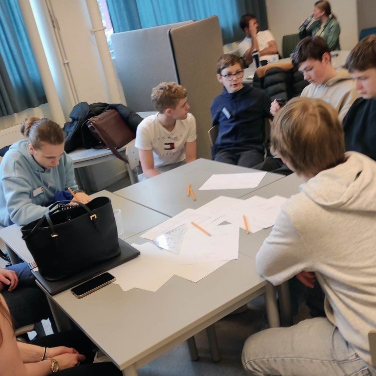 344105376_1235537707083580_9024928162482899863_n