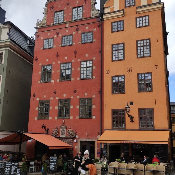 344130605_1316723928916042_4260056654876677622_n