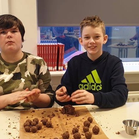 153543701_910509979759536_2270711823577966989_n