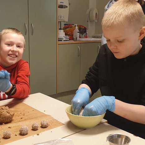 154432469_3921003394609932_7657277694386334270_n