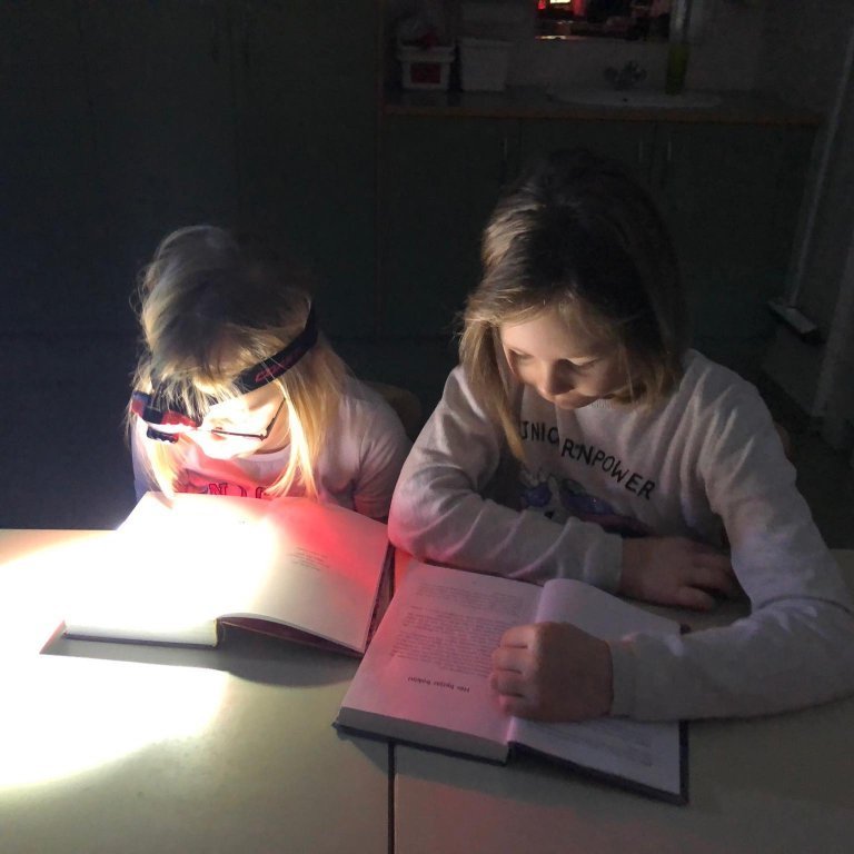 80051634_291963215089795_8576924058023624704_n