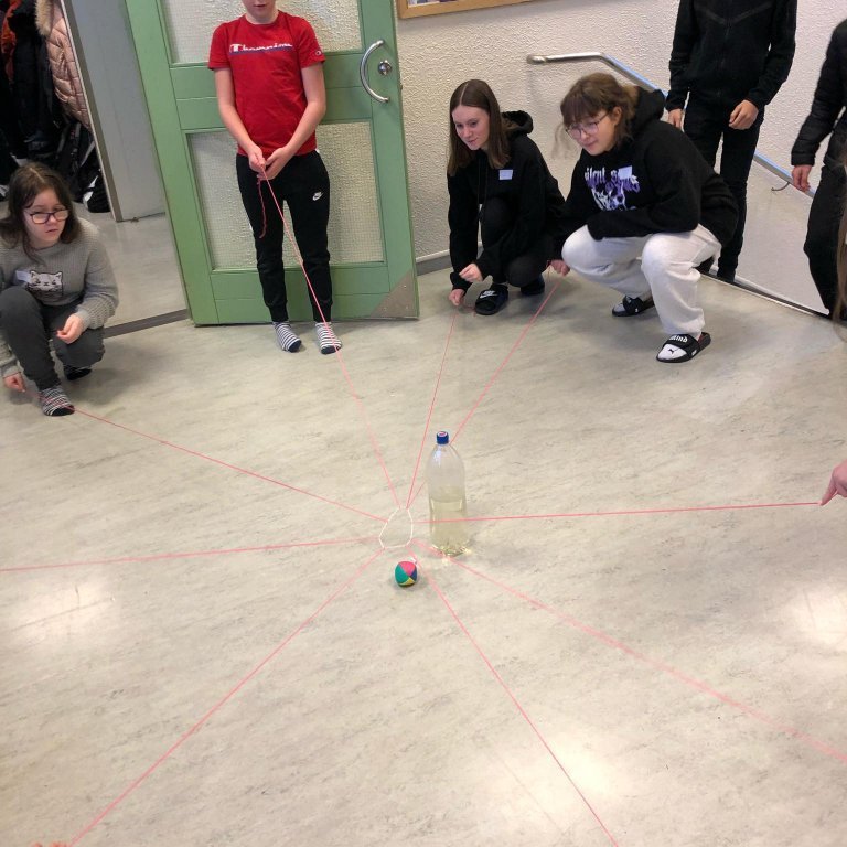 254638657_182140450775565_6665133595567420616_n