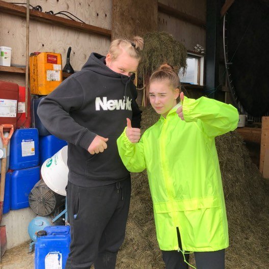 60632112_594935207676964_8636275188884832256_n