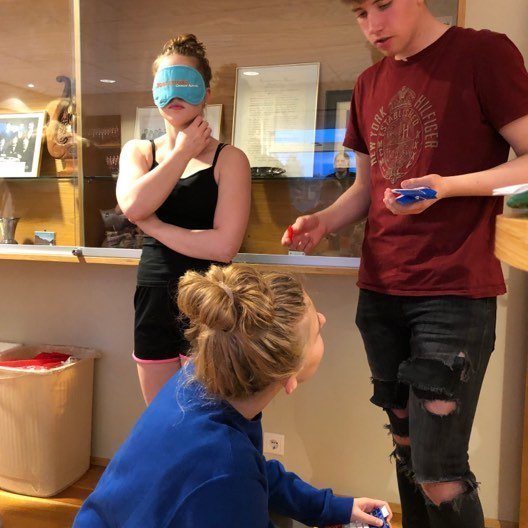 60669685_571700776570562_8049359472570662912_n