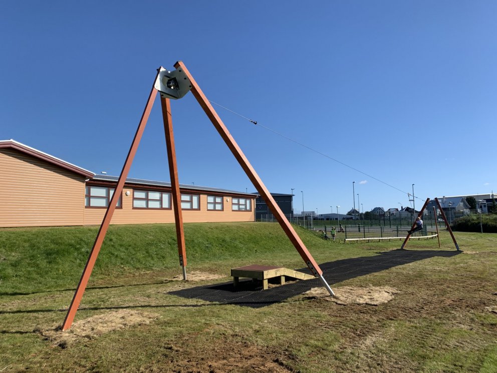 Aparóla í Njarðvíkurskóla.