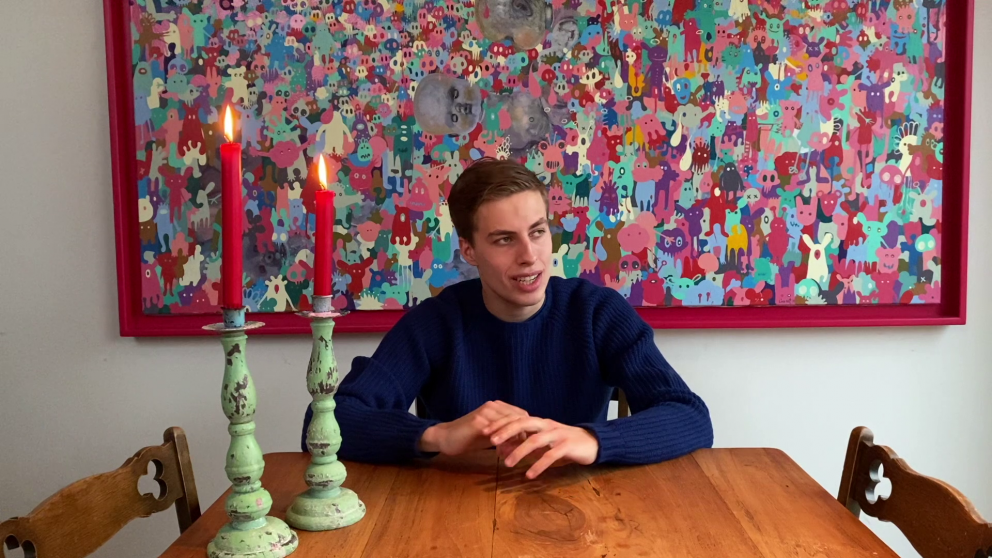 Már Gunnarsson sendir nemendum Njarðvíkurskóla hvatningarmynband