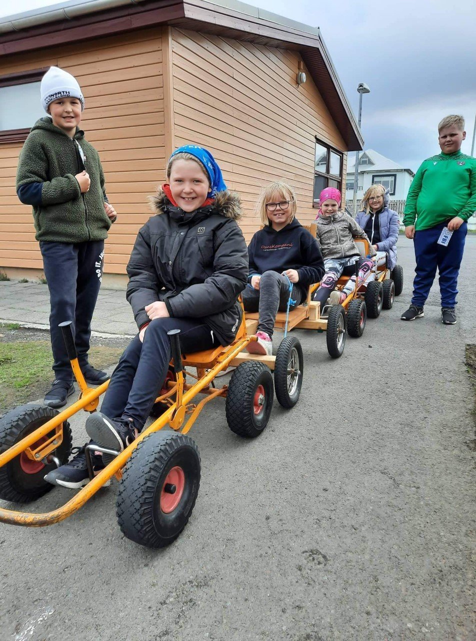 Skólavinir og verkefnastjórar í leik og starfi